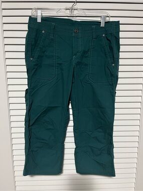 KUHL #6288 Free Range Cargo Capri Pants Womens Size Size 8 Teal NWOT